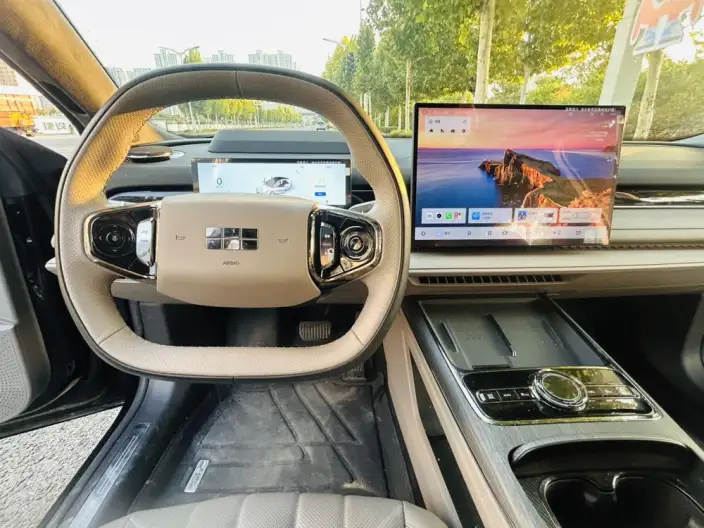Geely Galaxy E8 PHEV 2025 Model 130km EM-P Galaxy Edition – фото 6
