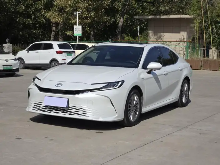 Toyota Camry 2024 Model 2.0E Elite Edition – фото 1