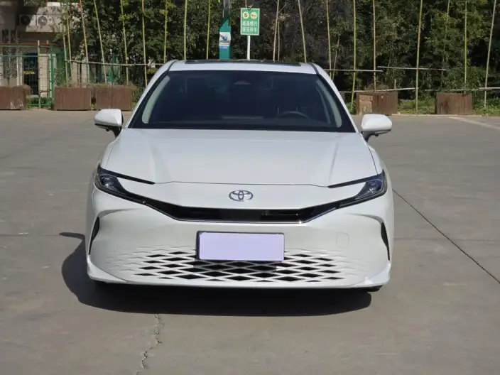 Toyota Camry 2024 Model 2.0E Elite Edition – фото 2