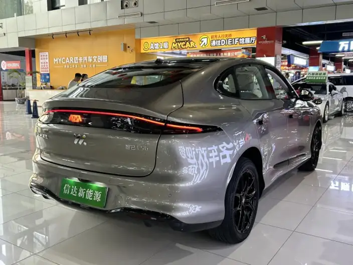 IM LS6 2026 Model EV Max – фото 7