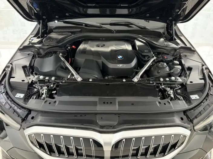 BMW 5 Series 2026 Model 530Li Leading Model M Sports Set – фото 7