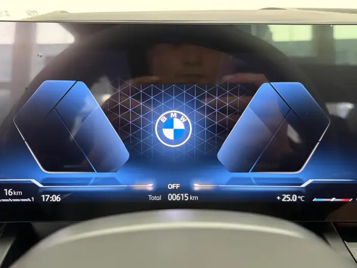 BMW 5 Series 2026 Model 530Li Leading Model M Sports Set – фото 9