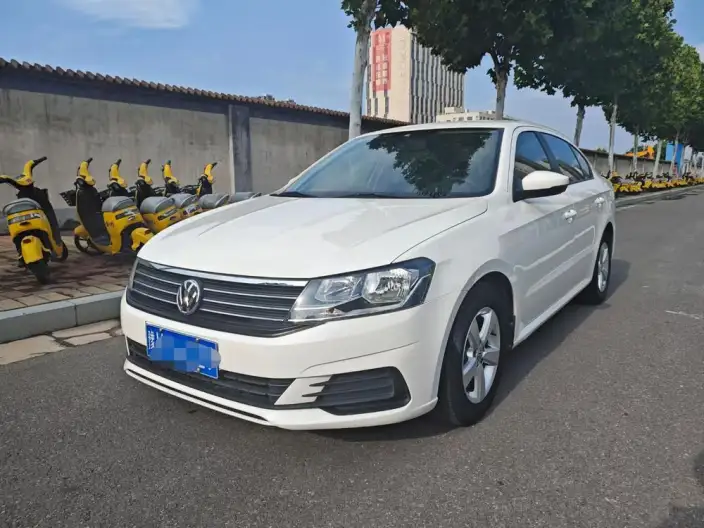 Volkswagen Lavida 2019 Model Voyage 1.5L Automatic Fashion edition China VI – фото 1