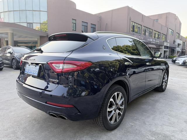 Maserati Levante 2016 3.0T Levante – фото 8
