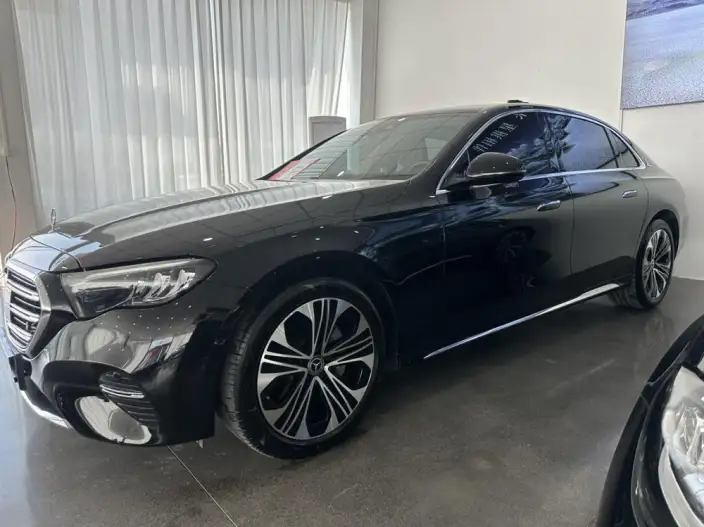 Mercedes-Benz E-Class 2025 Model E 300 L Luxury Model sedan – фото 1