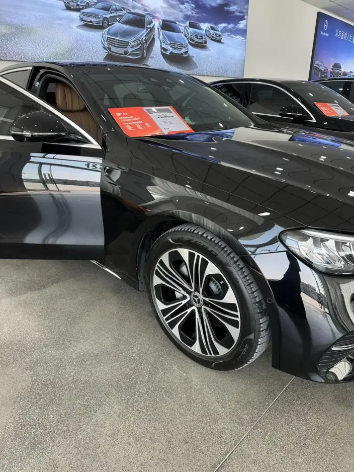 Mercedes-Benz E-Class 2025 Model E 300 L Luxury Model sedan – фото 5