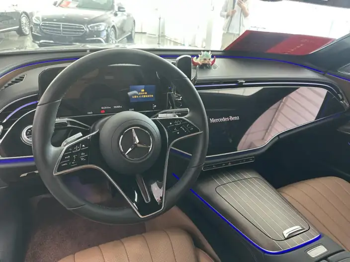 Mercedes-Benz E-Class 2025 Model E 300 L Luxury Model sedan – фото 8