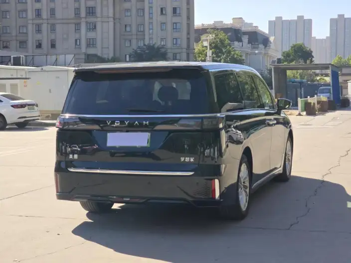 VOYAH Dreamer PHEV 2024 Model Ultra-long Endurance Superior Edition – фото 6