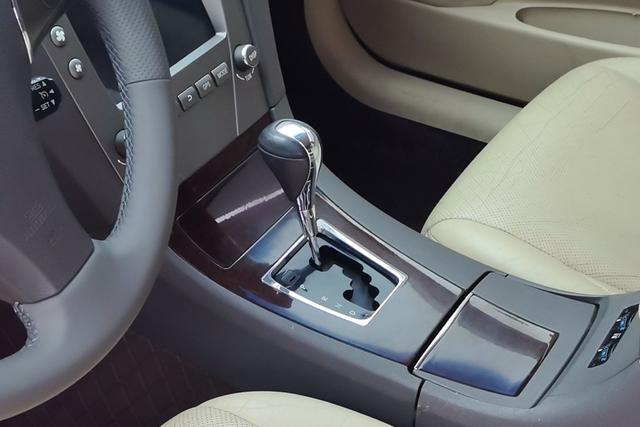 Lexus ES 2012 240 Special Limited – фото 6
