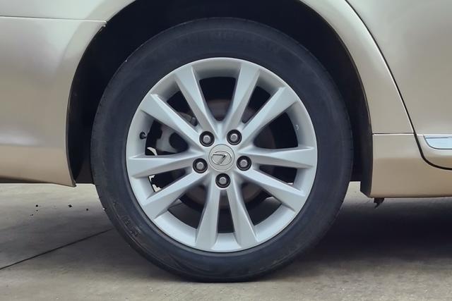 Lexus ES 2012 240 Special Limited – фото 9