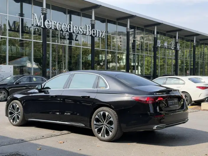Mercedes-Benz E-Class 2026 Model E 300 L Luxury Model sedan – фото 5