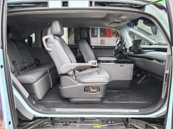 ZEEKR MIX 2025 Model 76kWh Smart Driving Edition – фото 8