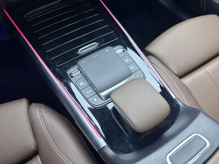Mercedes-Benz GLB 2022 Model GLB 220 Dynamic Model – фото 10