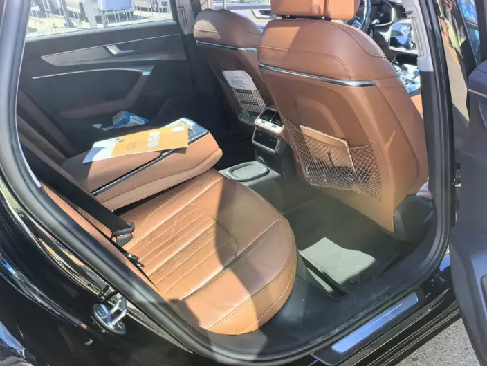 Audi A6L 2022 Model 45 TFSI quattro Exclusive Dynamic Model – фото 5