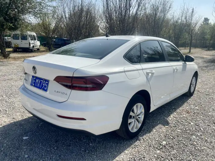 Volkswagen Lavida 2019 Model 1.5L Automatic Fashion edition China VI – фото 7