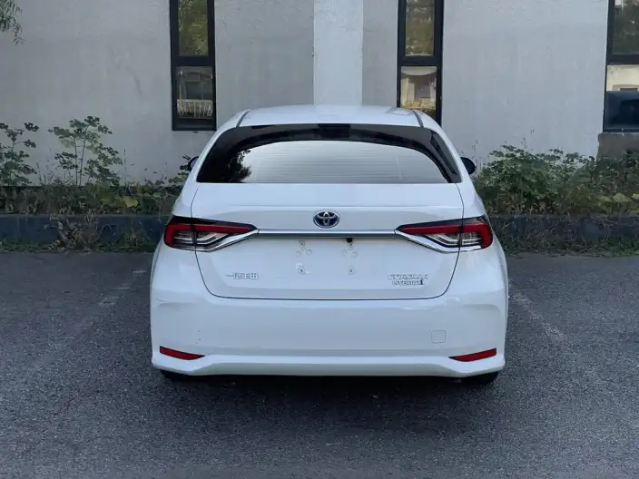 Toyota Corolla 2023 Model Intelligent Hybrid 1.8L E-CVT Elite Edition – фото 4
