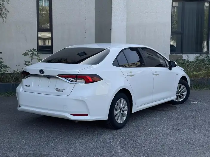 Toyota Corolla 2023 Model Intelligent Hybrid 1.8L E-CVT Elite Edition – фото 5