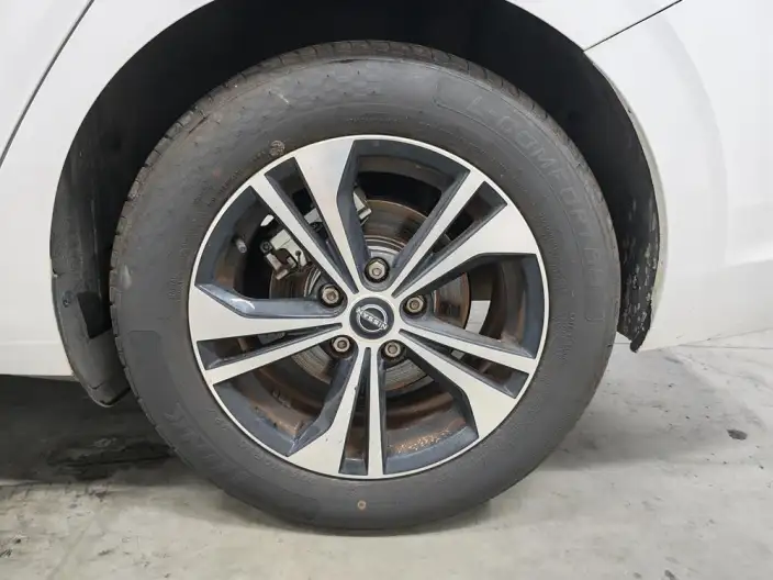 Nissan Sylphy 2023 Model 1.6L CVT Yuexiang Edition – фото 9