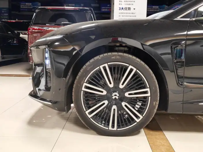 NIO ET9 2025 Model 102kWh Signature Edition – фото 4