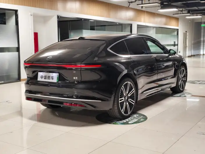 NIO ET9 2025 Model 102kWh Signature Edition – фото 7