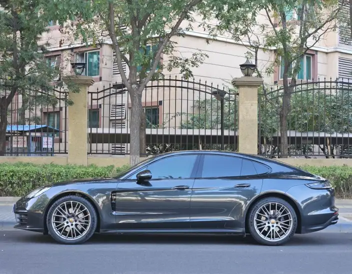 Panamera 2023 Model Facelift Panamera 2.9T Platinum edition – фото 3