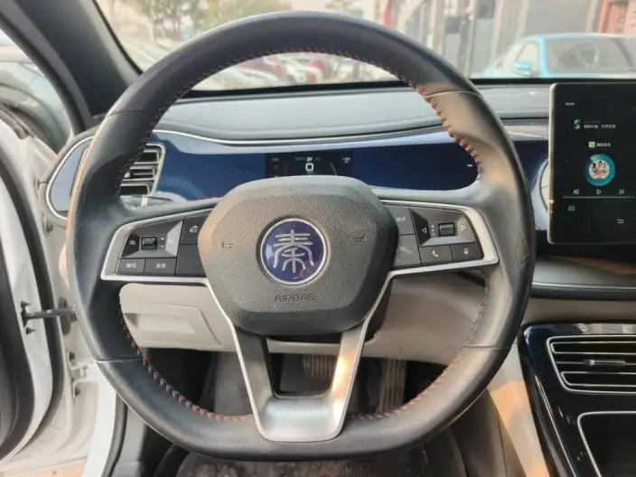 BYD Qin PLUS DM 2021 Model DM-i 120KM Noble Model – фото 10