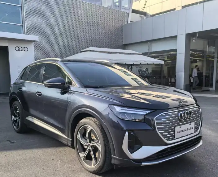 Audi Q4 e-tron 2023 Model 40 e-tron Genesis Night Edition – фото 3