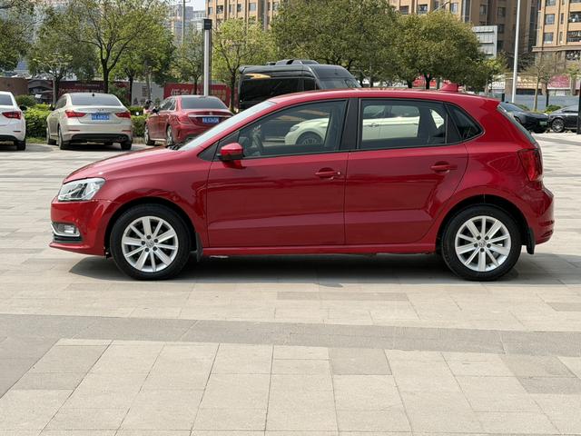Volkswagen Polo 2016 1.4L Automatic Style – фото 3