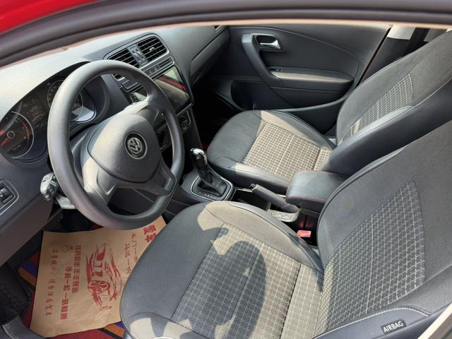 Volkswagen Polo 2016 1.4L Automatic Style – фото 6