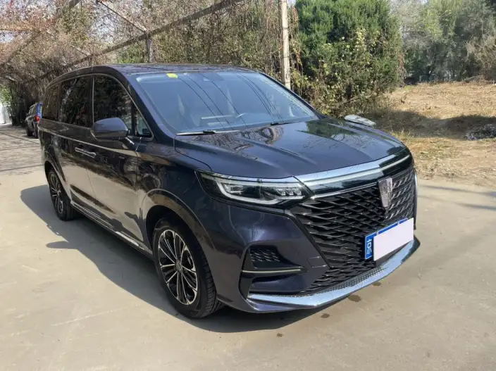 Roewe iMAX8 2022 Model 400TGI Supreme Edition