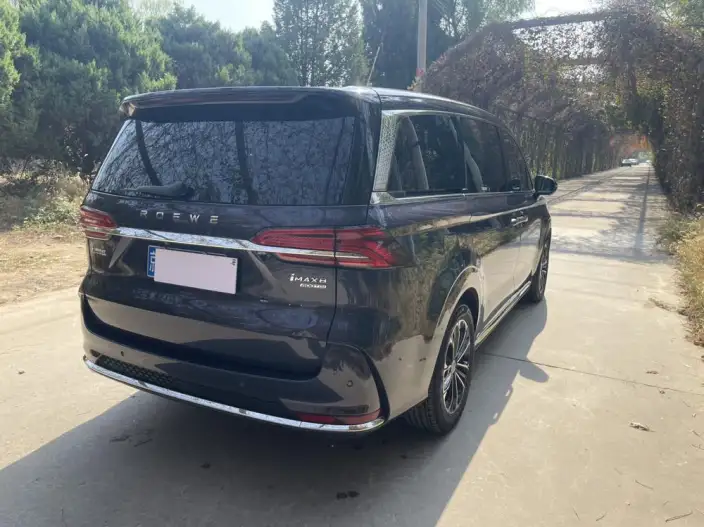 Roewe iMAX8 2022 Model 400TGI Supreme Edition