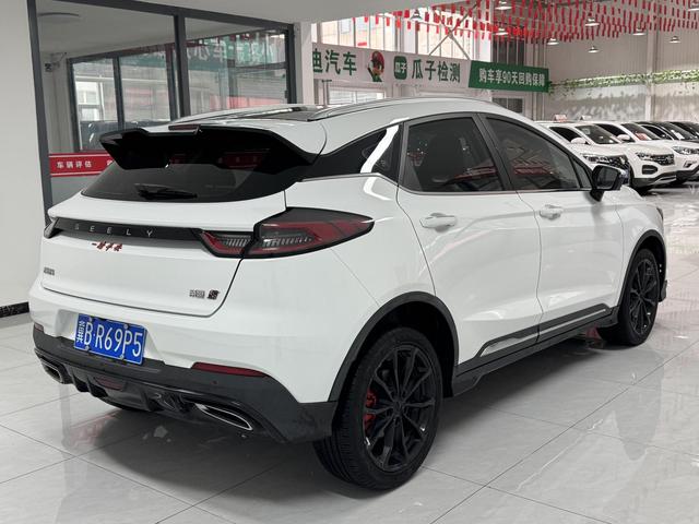 Emgrand S 2022 1.4T CVT Crossover Gamer Edition – фото 4