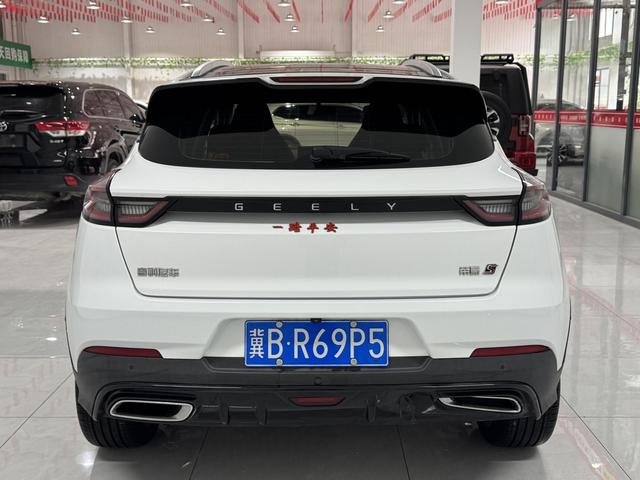 Emgrand S 2022 1.4T CVT Crossover Gamer Edition – фото 5