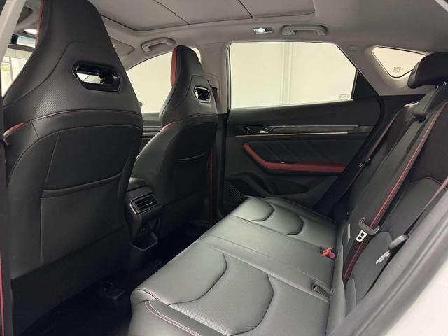 Emgrand S 2022 1.4T CVT Crossover Gamer Edition – фото 8