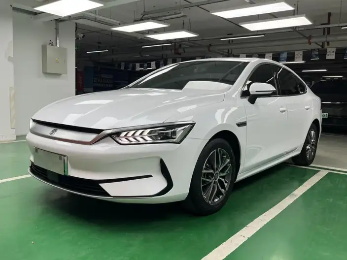 Qin Plus EV 2021 Model 500KM Luxury Model – фото 1
