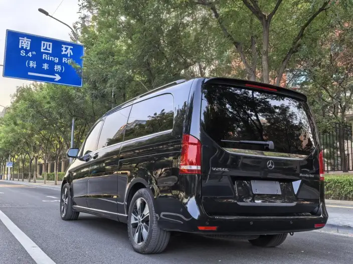 Mercedes-Benz V-Class 2022 Model V 260 L Long wheelbase Premium Edition – фото 5