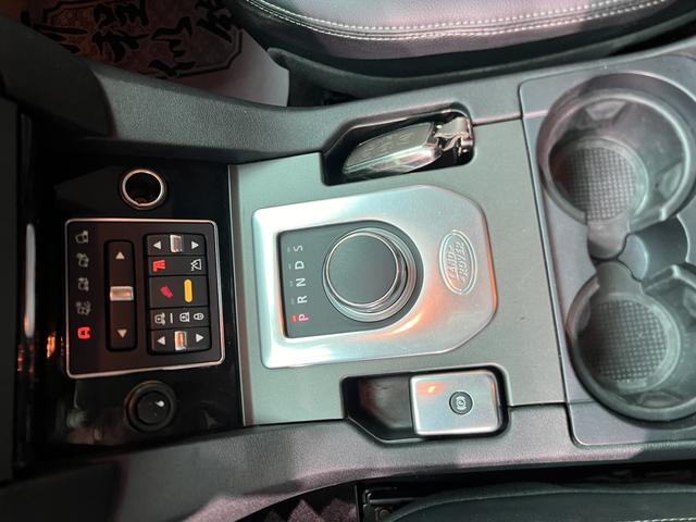 Land Rover Discovery 2013 3.0 SDV6 HSE Diesel – фото 20