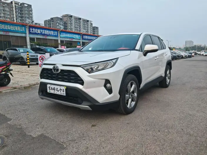 Toyota RAV4 2021 Model 2.0L CVT 4WD Premium Edition – фото 1