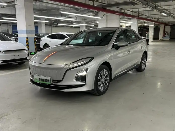 Hongqi E-QM5 2023 Model 560KM PLUS Edition 140kW