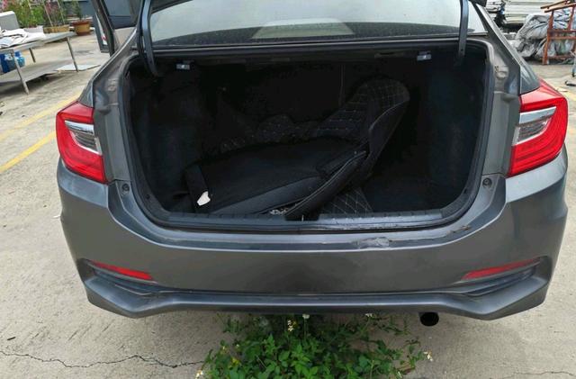 Honda Lingpai 2013 модификация 1.8L Manual Com f ort Edition – фото 9