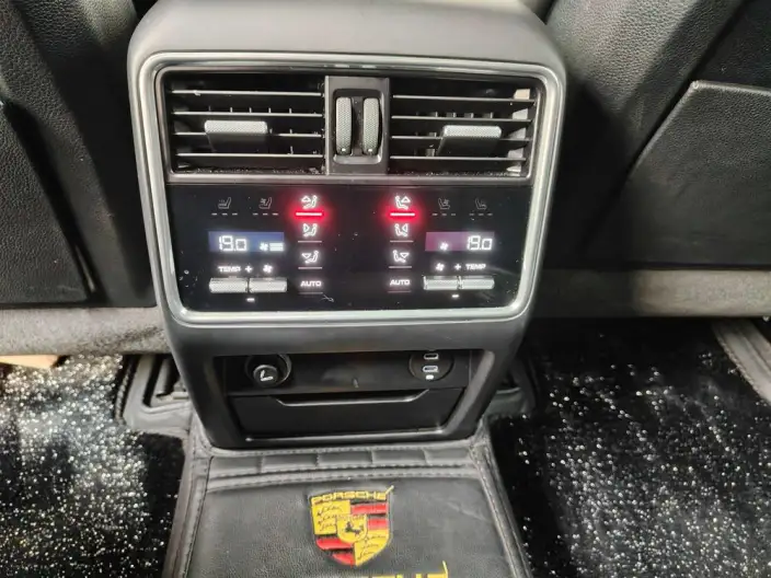 Cayenne 2019 Model Cayenne 3.0T – фото 9