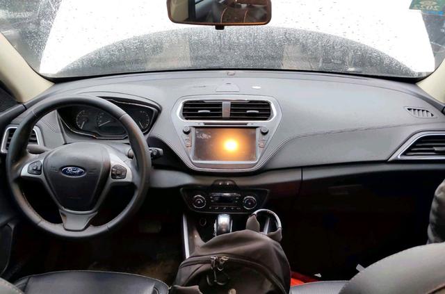Ford Focus 2017 Happiness Edition 1.5L Automatic Fashion – фото 7