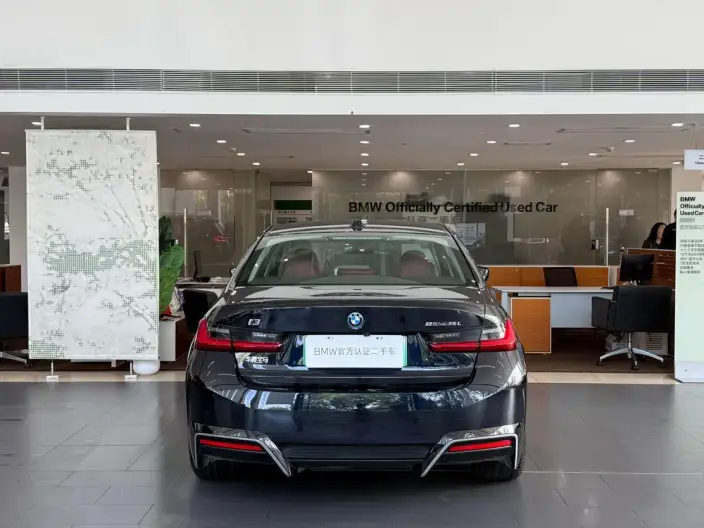 BMW i3 2026 Model Facelift eDrive35L – фото 4