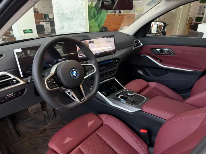 BMW i3 2026 Model Facelift eDrive35L – фото 7