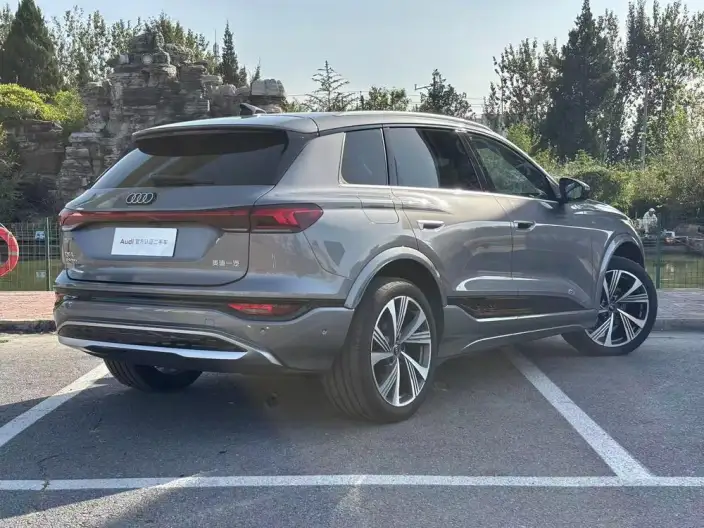 AUDI Q6L e-tron 2026 Model Ultra-long Endurance – фото 4