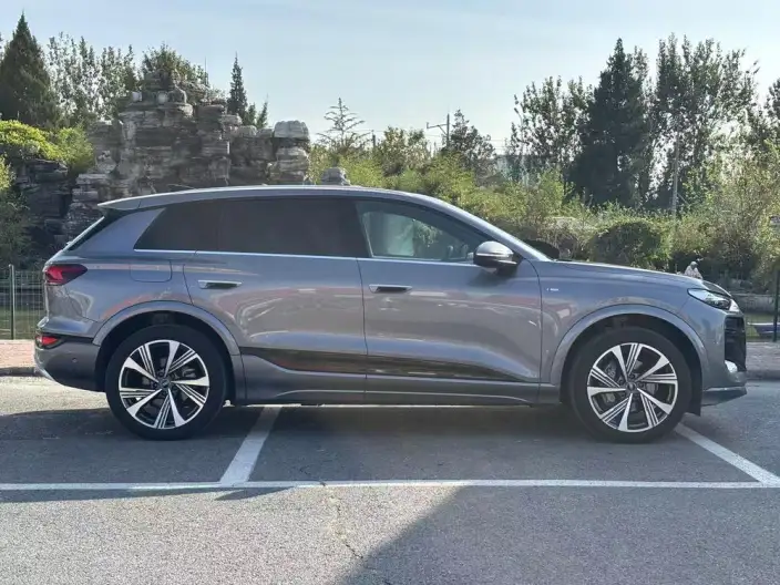 AUDI Q6L e-tron 2026 Model Ultra-long Endurance – фото 5