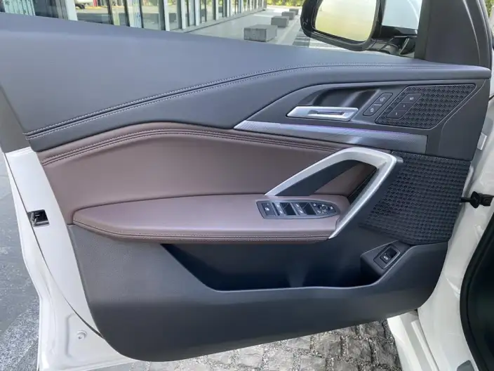 BMW X1 2025 Model sDrive25Li M Sports Set – фото 10