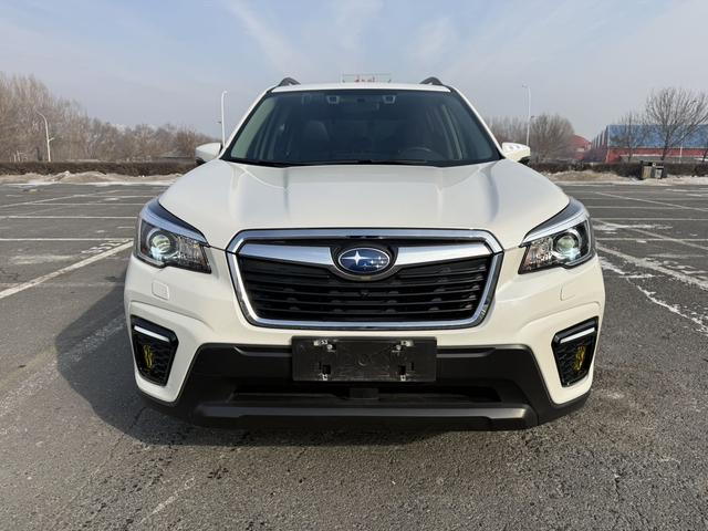 Subaru Forester 2021 2.0i Luxury EyeSight – фото 2