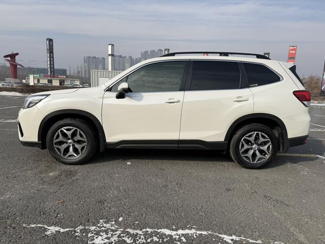 Subaru Forester 2021 2.0i Luxury EyeSight – фото 3