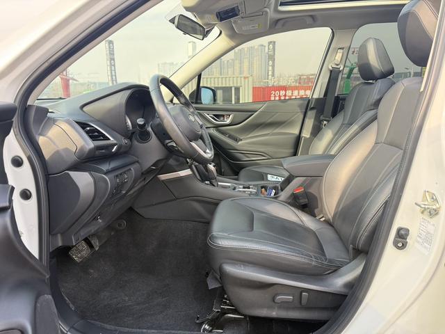 Subaru Forester 2021 2.0i Luxury EyeSight – фото 11